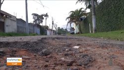 ruas-esburacadas-dificultam-o-cotidiano-de-moradores-do-jardim-dora,-em-suzano