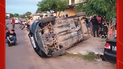 motorista-embriagado-e-preso-em-flagrante-pela-policia-apos-provocar-capotamento