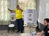 eleicoes-2024:-sargento-lima-vota-em-joinville-e-pede-responsabilidade-para-eleitores