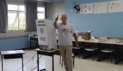 eleicoes-2024:-portanova-(avante)-vota-em-colegio-de-florianopolis