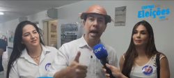 armandinho,-candidato-a-prefeito-de-caruaru,-vota-na-unifavip