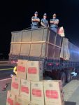 policia-rodoviaria-apreende-500-mil-macos-de-cigarros-contrabandeados-em-itarare